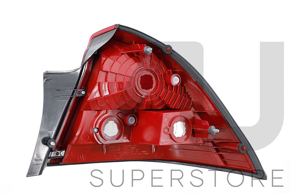 Pair LH+RH Tail Light For Holden Commodore VY Berlina & Calais / VZ Executive
