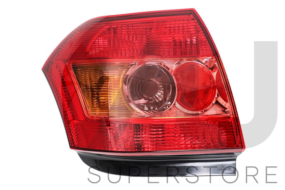 RH RHS Right Tail Light Rear Lamp For Toyota Corolla 5Door Hatch ZZE122 04~07